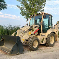 Chargeuse-pelleteuse d'occasion 8,2t avec bras de terrassement arrière, prête pour les chantiers de construction à l'étranger