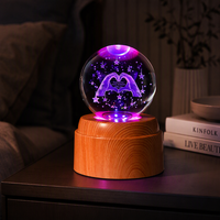 Veilleuse LED rotative 3D avec motif sculpté à l'intérieur, ornement lumineux à lueur chaude, cadeau décoratif