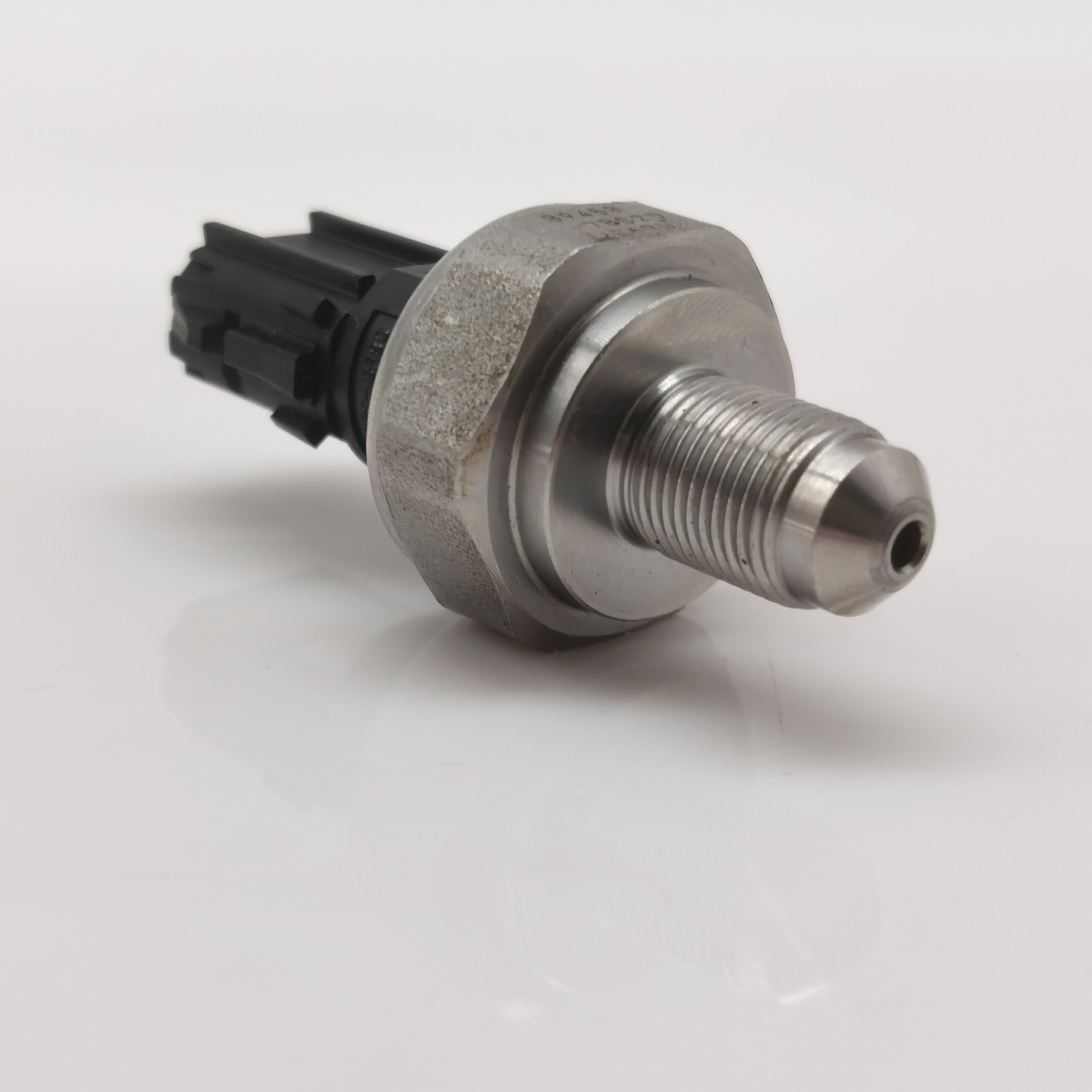 TEOLAND High-Quality Fuel Oil Pressure Sensor for Lexus