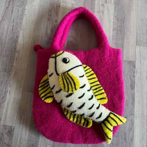 Bolsa de fieltro hecha a mano con lana merino - Product Image 5