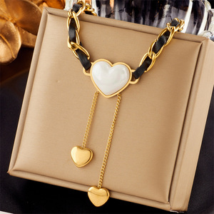 18 modelos mujeres dos capas de acero inoxidable collar de piedra verde Luna Estrella Mariposa corazón bloqueo 18K oro tres capas collar - Product Image 2