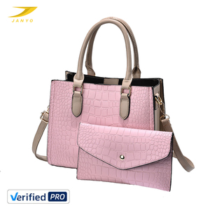 Ensemble de 2 sacs fourre-tout classiques en PU à texture crocodile et couleur contrastante, grande capacité, avec poignée supérieure, et <span class=keywords><strong>portefeuille</strong></span> enveloppe assorti - Product Image 1