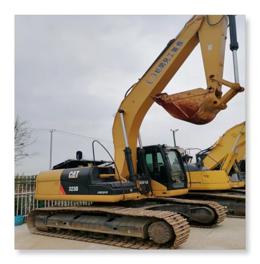 Экскаваторы caterpillar Caterpillar cat323D cat323 б/у, гусеничный экскаватор 1-23 тонны