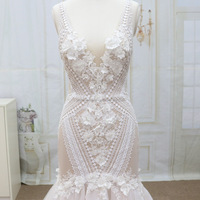 Robe de mariée en dentelle à motif de conception unique La robe de mariée sirène sexy accepte sur mesure