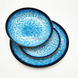 Ensemble <span class=keywords><strong>complet</strong></span> de <span class=keywords><strong>vaisselle</strong></span> en <span class=keywords><strong>porcelaine</strong></span> de 18 pièces pour la cuisine ensemble d'assiettes en céramique à motif de surface de mer bleue - Product Image 4