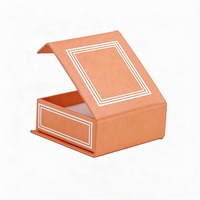 Maßgefertigte Verpackungsbox Orange Geschenkboxen Präsentations-Kartonbox mit Magnet Niedliche Kosmetikbox für Kleinunternehmen Stabile Schachteln