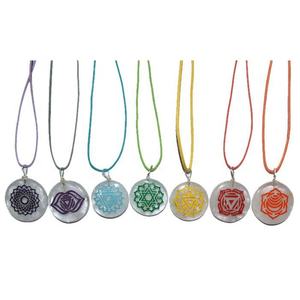 รับจี้คริสตัลควอตซ์แกะสลักทันสมัย - Product Image 1