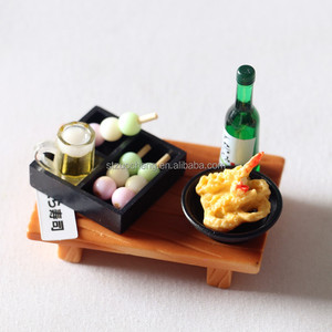 <span class=keywords><strong>1</strong></span>:12 accessori per la casa delle bambole fingono di giocare giapponese Sushi Fish Ball Tempura Bento Box in miniatura in resina da cucina modello alimentare - Product Image 2