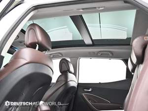 Hyundai Santa Fe 2.0 CRDi AWD Automático Diésel SUV Motor Turbo Diésel Listo para Exportar Excelente Estado Coche Familiar Espacioso - Product Image 2