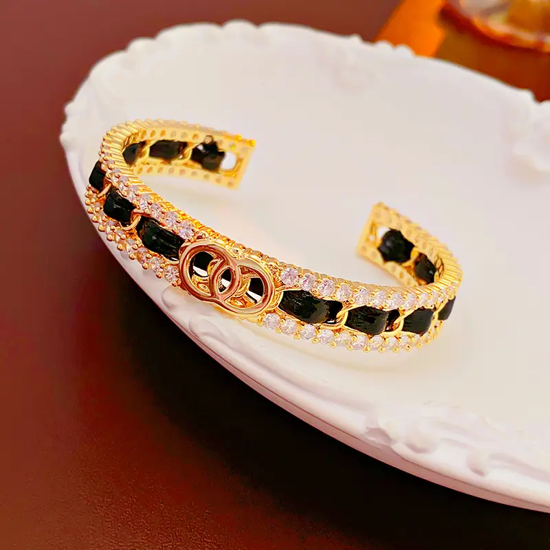 Venta caliente 18K chapado en oro Rhinestone Zircon doble anillo de cuero pulsera abierta cobre cristal incrustaciones joyería pulseras brazaletes