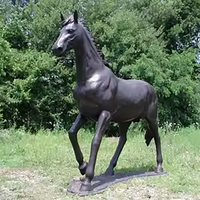 Sculpture de cheval en bronze pour jardin oeuvre grandeur nature