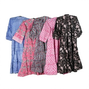 Vente en gros Fabrication Artisanale Imprimé au Bloc Tissé Boutonné Lavable Respirant Bohème Coupe Trapèze Col en V Manches Longues Longueur Genou Été - Product Image 1