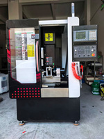 Centre d'usinage vertical CNC compact DL VMC300, fraiseuse compacte BT30 4kW 24000 tr/min 8 ATC automatique 3 axes
