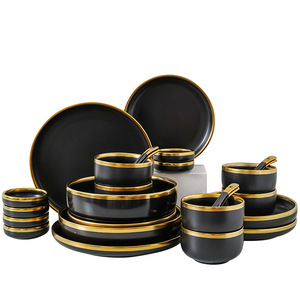 Ensemble de bols ronds en céramique de style européen avec bord doré, noir mat, 3,5/4,5/5,5/7/8 pouces en stock, vente en gros de bols en porcelaine - Product Image 1