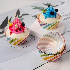 Noel kalıpları gökkuşağı gıda sınıfı kağıt cupcake gömlekleri muffin hava fritöz kek kapları s silikon kek kapları kağıt