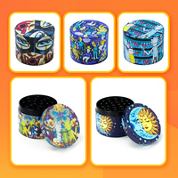 Vente en gros Accessoires pour fumeurs 55mm Nouveau design de broyeur d'épices en métal personnalisé de haute qualité