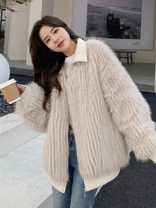 Zeyu 2026 Nouvelle Veste Décontractée d'Hiver pour <span class=keywords><strong>Femme</strong></span> en Fausse Fourrure Crème, Coupe Oversize, Bordure Tricotée, Col Montant Zippé, Douce, Pelucheuse, Épaisse <span class=keywords><strong>et</strong></span> Chaude, ODM - Product Image 3