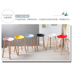 Tabouret de bar moderne et minimaliste, structure en bois, assise rouge, pour salon, café, chaise haute, design stable - Product Image 3