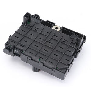 Boîte à fusibles et relais en stock 9657608780 <span class=keywords><strong>BSM</strong></span> B3 pour Citroën C3 C5 C8 XSARA PICASSO Peugeot 206 <span class=keywords><strong>207</strong></span> 307 406 807 - Product Image 5