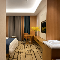 Lit King Size Hôtelier avec Tables de Chevet Flottantes, Tête de Lit en Chêne, Étagère, Panneau Mural Rétroéclairé, Rangement Gain de Place pour Chevet, Lit d'Hôtellerie