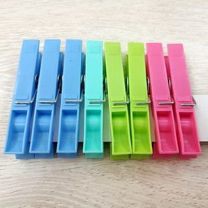 Pinces <span class=keywords><strong>à</strong></span> <span class=keywords><strong>linge</strong></span> en plastique pour lessive Pinces pour ligne de séchage <span class=keywords><strong>Petite</strong></span> corde <span class=keywords><strong>à</strong></span> <span class=keywords><strong>linge</strong></span> colorée Clips pour photos d'artisanat Clips pour emballage alimentaire - Product Image 2