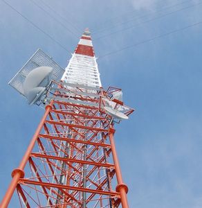 Torre <span class=keywords><strong>de</strong></span> Antena <span class=keywords><strong>de</strong></span> <span class=keywords><strong>Internet</strong></span> JUNHAO <span class=keywords><strong>de</strong></span> Tres Patas <span class=keywords><strong>de</strong></span> Acero Galvanizado para Señales 4G/5G, Accesorio <span class=keywords><strong>de</strong></span> Telecomunicaciones para Estación Angular <span class=keywords><strong>de</strong></span> 20-50m - Product Image 4