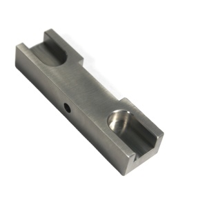 Pièces métalliques usinées CNC sur mesure en aluminium, laiton, cuivre, titane, composants de précision avec service de placage en zinc et nickel - Product Image 1