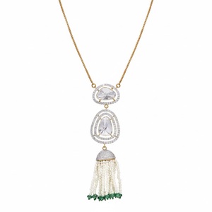 Pendentif Royal Pear Polki avec perles, bijoux fins de luxe sophistiqués pour femmes, pour les cérémonies de mariage, les tenues festives et les cadeaux - Product Image 2