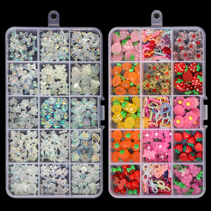 Decoraciones de Uñas de Resina 3D Coloridas y Lindas con 15 Compartimentos, Adornos de Mariposas, Flores, Gatitos Kawaii y Dibujos Animados - Product Image 4