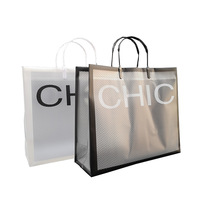 Sacs à provisions réutilisables en PVC de haute qualité logo personnalisé OEM vente en gros sacs à main pour vêtements emballage supermarché conception rétractable
