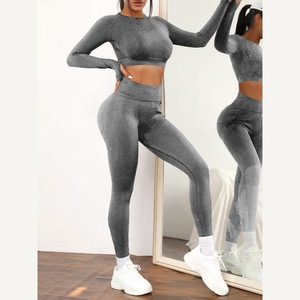 Ensemble <span class=keywords><strong>de</strong></span> pantalons <span class=keywords><strong>de</strong></span> fitness européens américains d'automne et d'hiver en tricot transfrontalier Costume <span class=keywords><strong>de</strong></span> yoga en maille à manches longues solide - Product Image 2