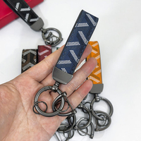 Porte-clés de voiture en cuir PU de luxe, motif flèche, accessoires de sac tendance, pendentif porte-clés adapté à Ford Toyota Honda VW Audi