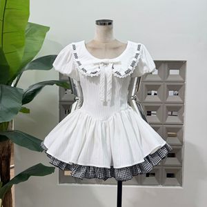 Nuova Collezione Estiva: Abito Corto da Donna con Colletto a Bambola, Fiocco e Maniche a Sbuffo, Stile Giovanile e Dolce - Product Image 3