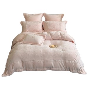 Juego de Ropa de Cama de Felpa con Bordado de Mariposas, Estilo Francés, Otoño Invierno, Ligero y Lujoso, Cuatro Piezas, Funda de Edredón Cálida y Transpirable - Product Image 3