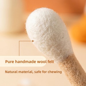 Nervous Cat - Grande bâtonnette de chat en feutre de laine, jouet à mâcher pour le divertissement personnel et le soulagement de l'ennui, avec fonction d'olfaction à la catnip, pour usage intérieur - Product Image 4