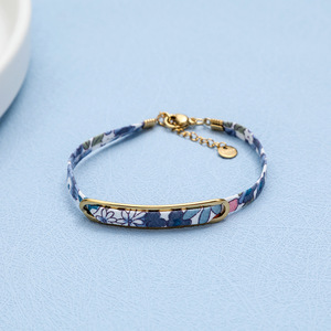 ファッションブレスレット エスニックスタイル 花柄布とステンレススチール 金メッキブレスレット 女性男性用 ハンドメイドジュエリー - Product Image 5
