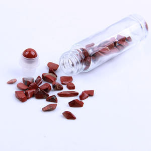 <span class=keywords><strong>Rouleau</strong></span> <span class=keywords><strong>de</strong></span> boule <span class=keywords><strong>de</strong></span> jaspe rouge en cristal <span class=keywords><strong>de</strong></span> pierres précieuses naturelles sur bouteille en verre d'huile <span class=keywords><strong>de</strong></span> parfum - Product Image 6