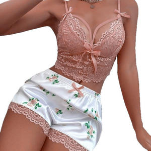 B184 Großhandel Sexy Satin Dessous Set 2 teile/satz Damen Pyjamas Unterwäsche Sexy Spitze Halfter Top Shorts Pyjamas Set - Product Image 5