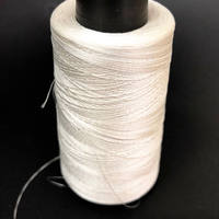 Machine à coudre naturelle de couleur blanche de haute qualité 100% fil de cordon de soie pur pour la broderie