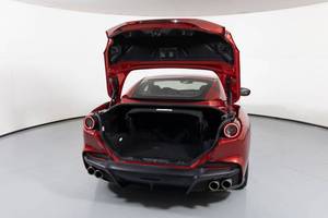 <span class=keywords><strong>Ferrari</strong></span> Portofino M Convertible Usado en Buenas Condiciones, <span class=keywords><strong>Barato</strong></span>, en Venta, Turbo, Tracción Trasera, Cuero Oscuro, ACC, Volante a la Izquierda, Rines de Aleación de Aluminio R18 - Product Image 3