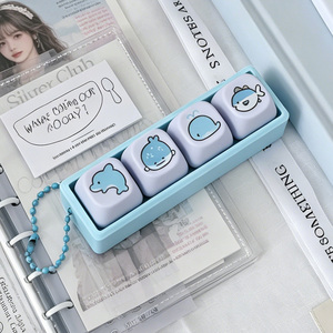พว<span class=keywords><strong>ง</strong></span>กุญแจรูปปลาวาฬสีฟ้าพาสเทลแบบการ์ตูน พกพาสะดวก บรรเทาความเครียด ตกแต่งโต๊ะทำ<span class=keywords><strong>ง</strong></span>าน - Product Image 2