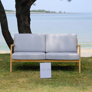 Canapé deux places Ibiza, en bois de teck, embellit les espaces extérieurs tels que les villas, les hôtels et les complexes hôteliers grâce à son design élégant. - Product Image 5