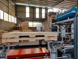 Machine à clouer automatique pneumatique <span class=keywords><strong>de</strong></span> taille personnalisable Machine à clouer les blocs <span class=keywords><strong>de</strong></span> palettes <span class=keywords><strong>en</strong></span> <span class=keywords><strong>bois</strong></span> - Product Image 4