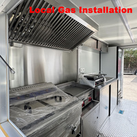 Remorque de restauration mobile robuste en acier inoxydable homologuée UE, résistante à la rouille, avec cuisine complète et double poste de service