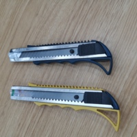 Outils de quincaillerie combinaison stylo électrique couteau de découpe de papier couteau d'art de carte en plastique pour un usage domestique
