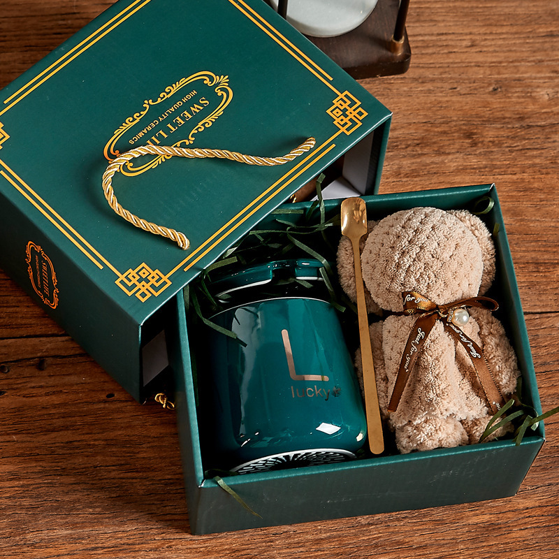 Tasse verte + serviette