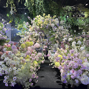 Ofrecemos a los diseñadores arreglos florales <span class=keywords><strong>de</strong></span> varios estilos, incluyendo rosas, hortensias y plantas verdes a precios ultrabajo. - Product Image 1