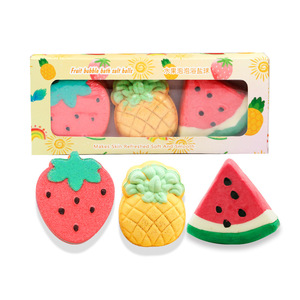 Bombes de bain fruitées naturelles de luxe aux huiles essentielles – Cadeau de Noël éducatif et amusant pour un bain joyeux – Formes de fruits mignonnes – Ananas pétillant - Product Image 3