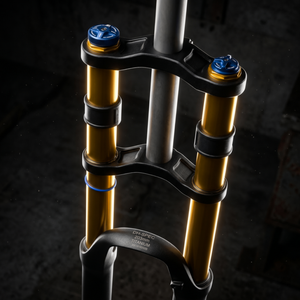 Fourche avant en alliage d'aluminium de haute qualité pour vélos de route, compatible avec les freins à disque, avec <span class=keywords><strong>suspension</strong></span> - Product Image 1