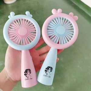 Mini ventilateur portable USB à séchage rapide pour extensions de cils, avec lumière LED, rechargeable, idéal pour l'été, marque privée - Product Image 4